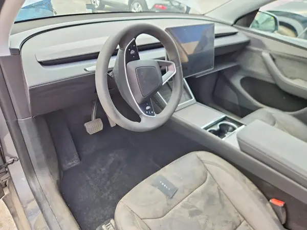 7SAYGDEE2TA458509 2026 TESLA MODEL Y - Image 8