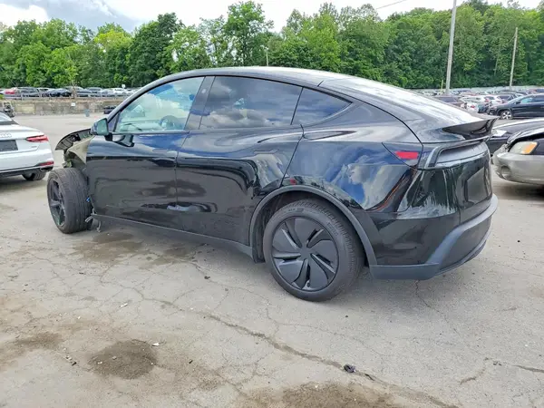 7SAYGDEE2TA487542 2026 TESLA MODEL Y - Image 2