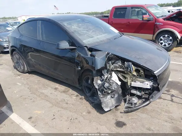 7SAYGDEE2TA488402 2026 TESLA MODEL Y - Image 1