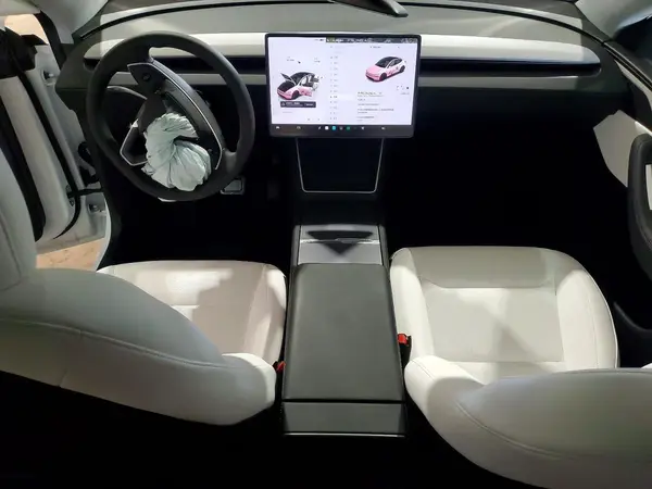 7SAYGDEE2TA584692 2026 TESLA MODEL Y - Image 8