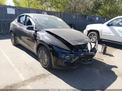 7SAYGDEE2TA639030 2026 TESLA MODEL Y