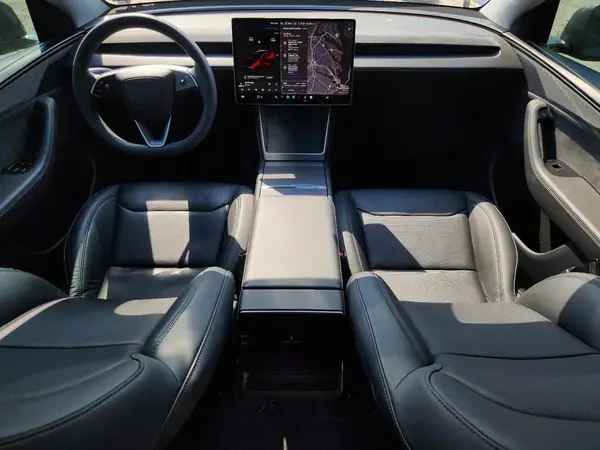 7SAYGDEE2TF326191 2026 TESLA MODEL Y - Image 8
