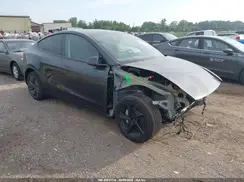 7SAYGDEE2TF336851 2026 TESLA MODEL Y