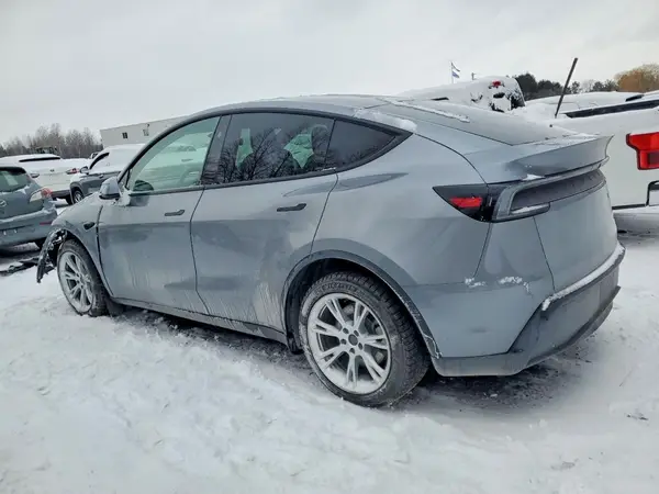 7SAYGDEE2TF337157 2026 TESLA MODEL Y - Image 2