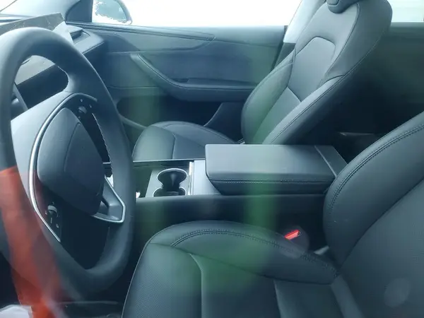 7SAYGDEE2TF337157 2026 TESLA MODEL Y - Image 8