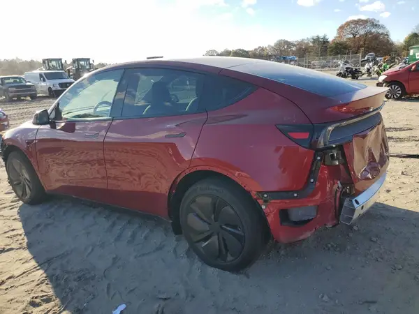 7SAYGDEE2TF338051 2026 TESLA MODEL Y - Image 2