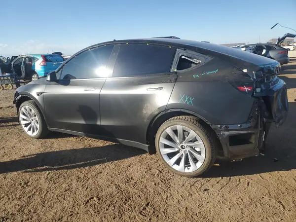 7SAYGDEE2TF339023 2026 TESLA MODEL Y - Image 2