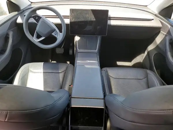 7SAYGDEE2TF343637 2026 TESLA MODEL Y - Image 8