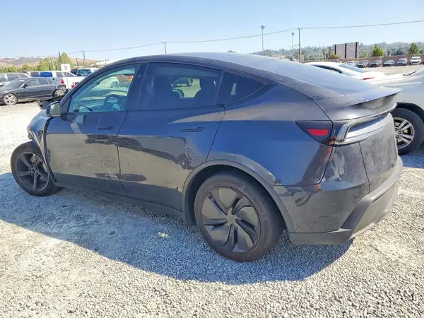 7SAYGDEE2TF363046 2026 TESLA MODEL Y - Image 2