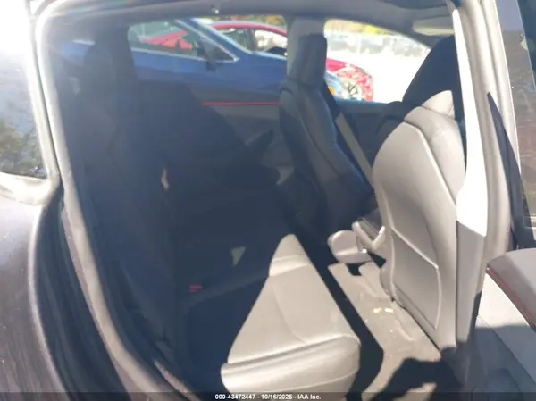 7SAYGDEE2TF364133 2026 TESLA MODEL Y - Image 8
