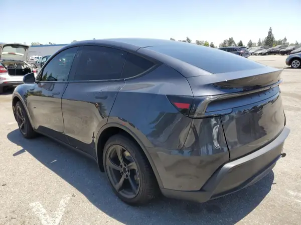 7SAYGDEE2TF366075 2026 TESLA MODEL Y - Image 2