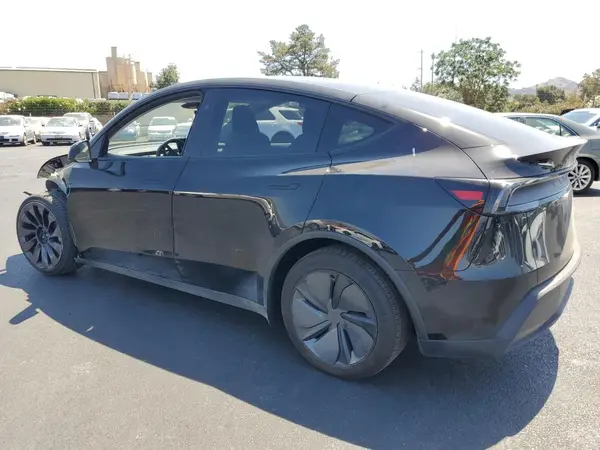 7SAYGDEE2TF368716 2026 TESLA MODEL Y - Image 2