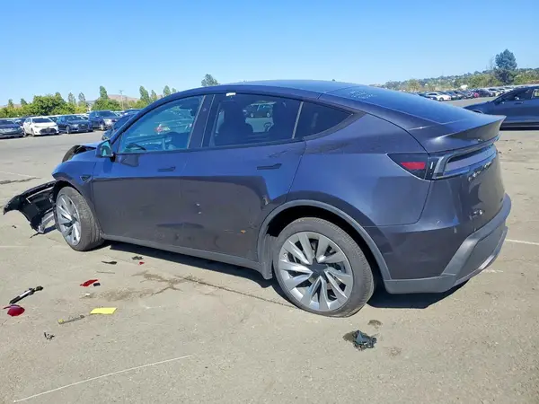 7SAYGDEE2TF392224 2026 TESLA MODEL Y - Image 2