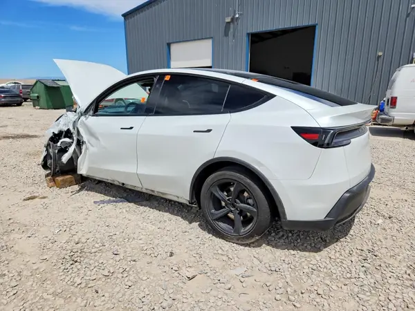 7SAYGDEE2TF416022 2026 TESLA MODEL Y - Image 2