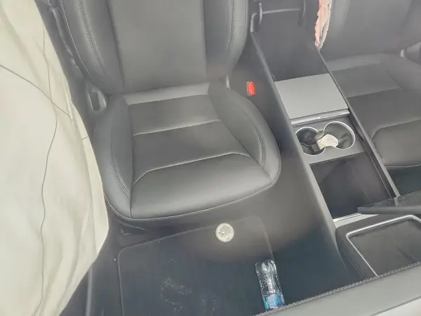 7SAYGDEE2TF418756 2026 TESLA MODEL Y - Image 8