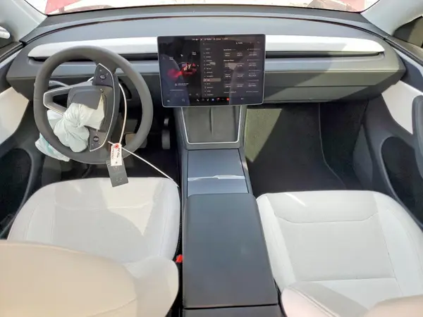 7SAYGDEE2TF431958 2026 TESLA MODEL Y - Image 8