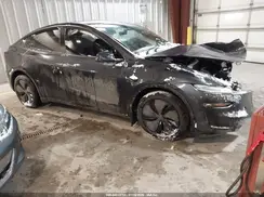 7SAYGDEE2TF449912 2026 TESLA MODEL Y