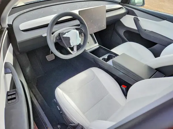 7SAYGDEE2TF527573 2026 TESLA MODEL Y - Image 8