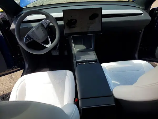 7SAYGDEE2TF609237 2026 TESLA MODEL Y - Image 8