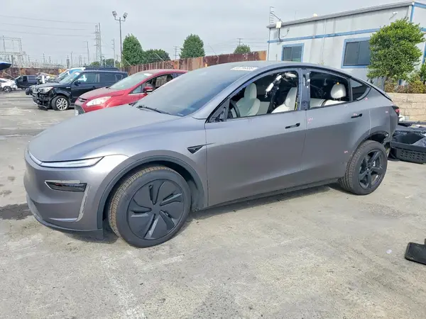 7SAYGDEE2TF635157 2026 TESLA MODEL Y - Image 1