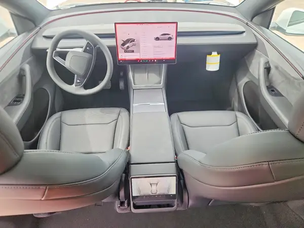 7SAYGDEE2TF636504 2026 TESLA MODEL Y - Image 8