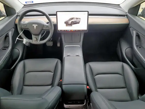7SAYGDEE3NA002392 2022 TESLA MODEL Y - Image 8
