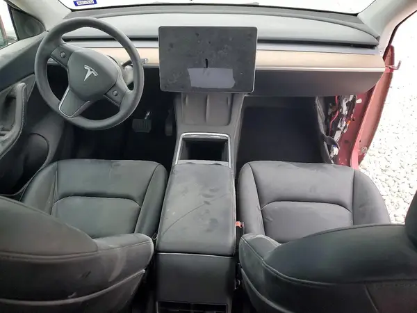 7SAYGDEE3NA004935 2022 TESLA MODEL Y - Image 8