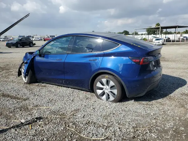 7SAYGDEE3NA006734 2022 TESLA MODEL Y - Image 2