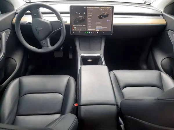 7SAYGDEE3NA007107 2022 TESLA MODEL Y - Image 8