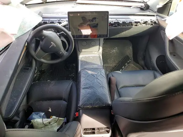7SAYGDEE3NA012162 2022 TESLA MODEL Y - Image 8