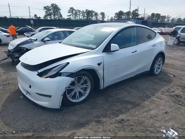 7SAYGDEE3NA012811 2022 TESLA MODEL Y - Image 2