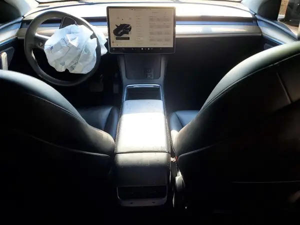 7SAYGDEE3NA013523 2022 TESLA MODEL Y - Image 8