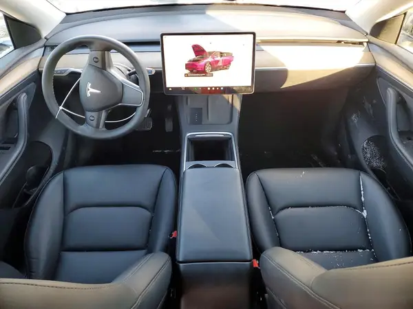 7SAYGDEE3NA014719 2022 TESLA MODEL Y - Image 8