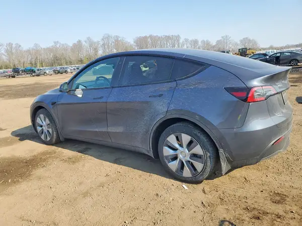 7SAYGDEE3NA016681 2022 TESLA MODEL Y - Image 2