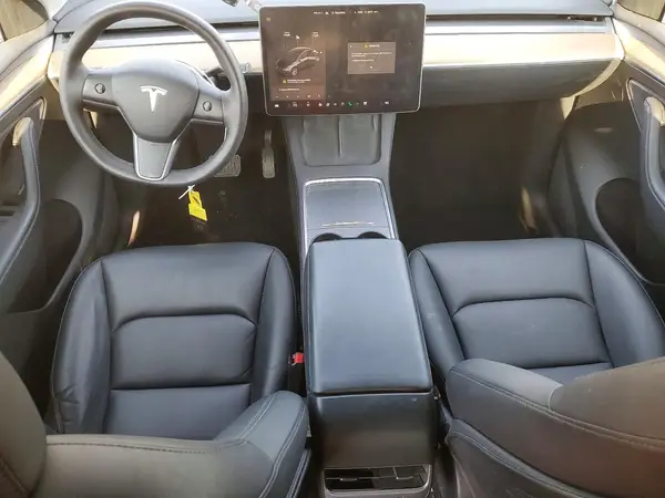 7SAYGDEE3NA016681 2022 TESLA MODEL Y - Image 8