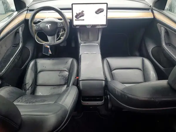 7SAYGDEE3NA018690 2022 TESLA MODEL Y - Image 8