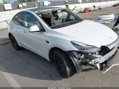7SAYGDEE3NA020133 2022 TESLA MODEL Y