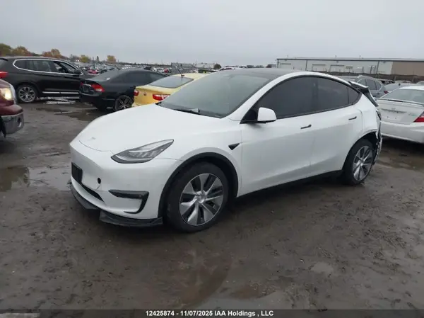 7SAYGDEE3NF315235 2022 TESLA MODEL Y - Image 2