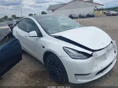 7SAYGDEE3NF315963 2022 TESLA MODEL Y