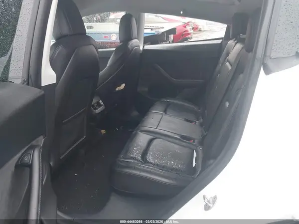 7SAYGDEE3NF320743 2022 TESLA MODEL Y - Image 8