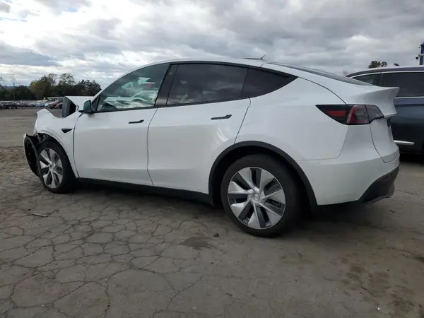 7SAYGDEE3NF321326 2022 TESLA MODEL Y - Image 2