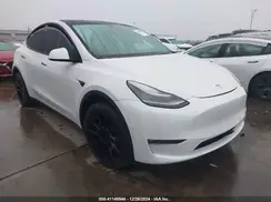 7SAYGDEE3NF322122 2022 TESLA MODEL Y
