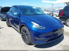 7SAYGDEE3NF323741 2022 TESLA MODEL Y