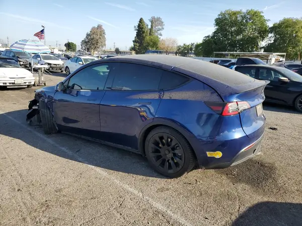 7SAYGDEE3NF323741 2022 TESLA MODEL Y - Image 2