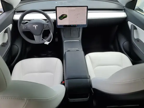 7SAYGDEE3NF324078 2022 TESLA MODEL Y - Image 8