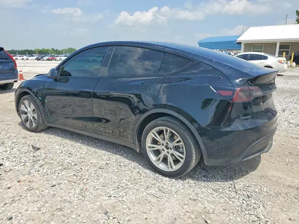 7SAYGDEE3NF328499 2022 TESLA MODEL Y - Image 2