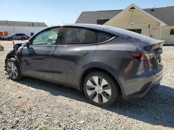 7SAYGDEE3NF331905 2022 TESLA MODEL Y - Image 2