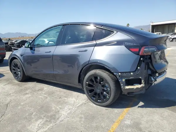 7SAYGDEE3NF344122 2022 TESLA MODEL Y - Image 2