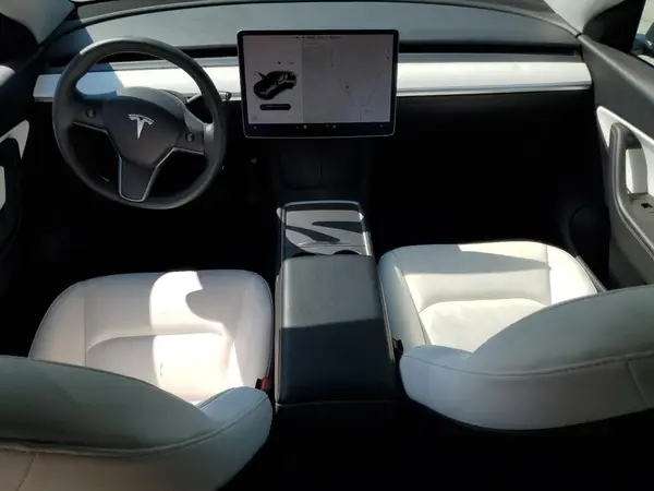 7SAYGDEE3NF344122 2022 TESLA MODEL Y - Image 8