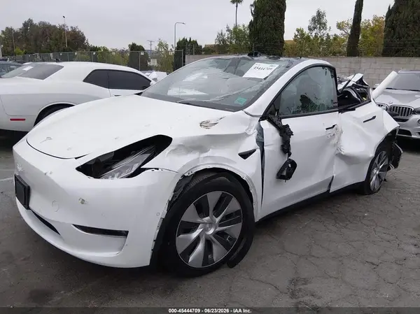 7SAYGDEE3NF346808 2022 TESLA MODEL Y - Image 2